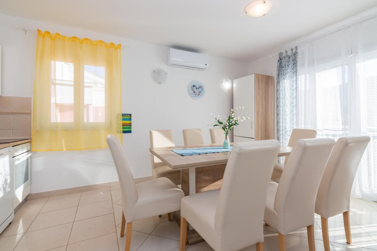 Apartment Mimoza 5, Baska, Krk Esterno foto