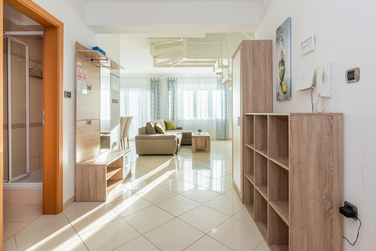Apartment Mimoza 5, Baska, Krk Esterno foto