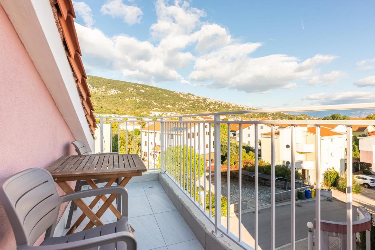 Apartment Mimoza 5, Baska, Krk Esterno foto