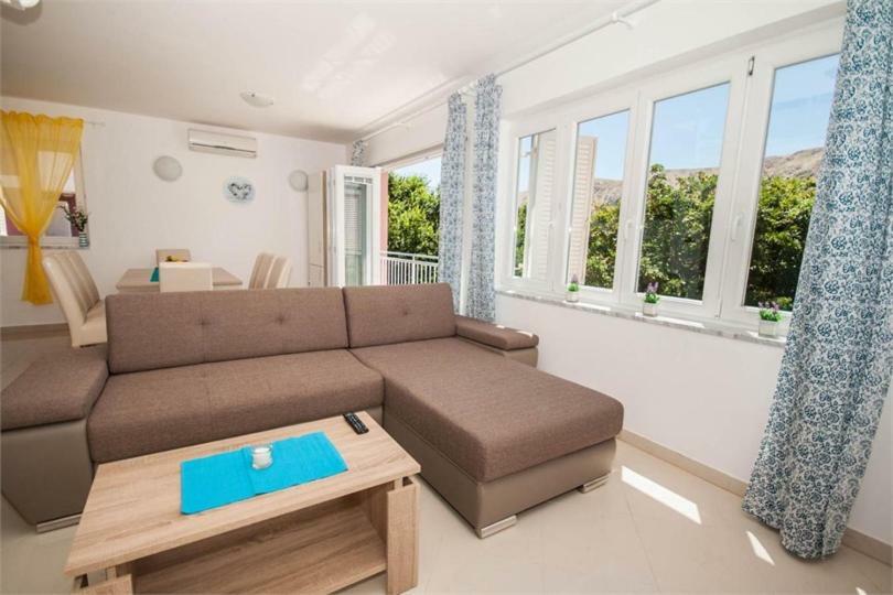 Apartment Mimoza 5, Baska, Krk Esterno foto