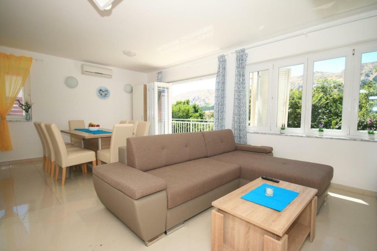 Apartment Mimoza 5, Baska, Krk Esterno foto